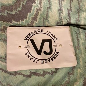 Versace jeans pouch! No return! Look at pictures carefully